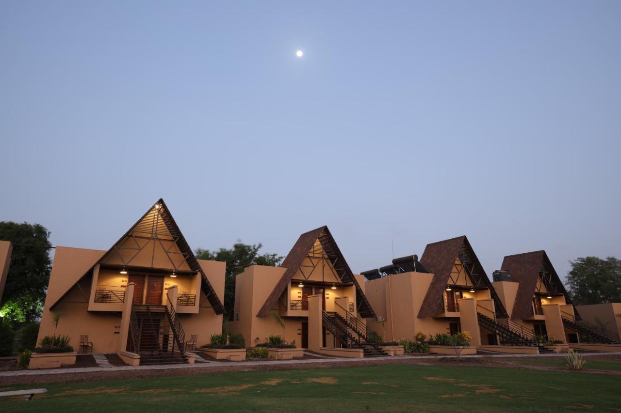 Jagira Ananta Elite , Sasan Gir Hotel Chitrod Exterior photo